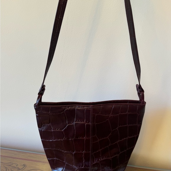 DRAMATIC PRICE DROP: VINTAGE Burgundy CROCODILE-EMBOSSED LEATHER by CONTESSA - Picture 2 of 5